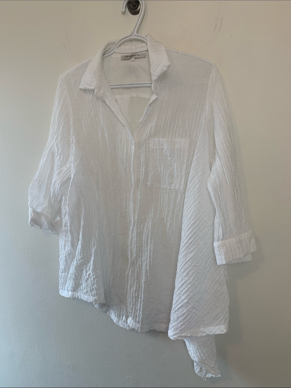 FA Concept Paris NWOT Bright White Crinkled Button Up Asymmetrical Shirt